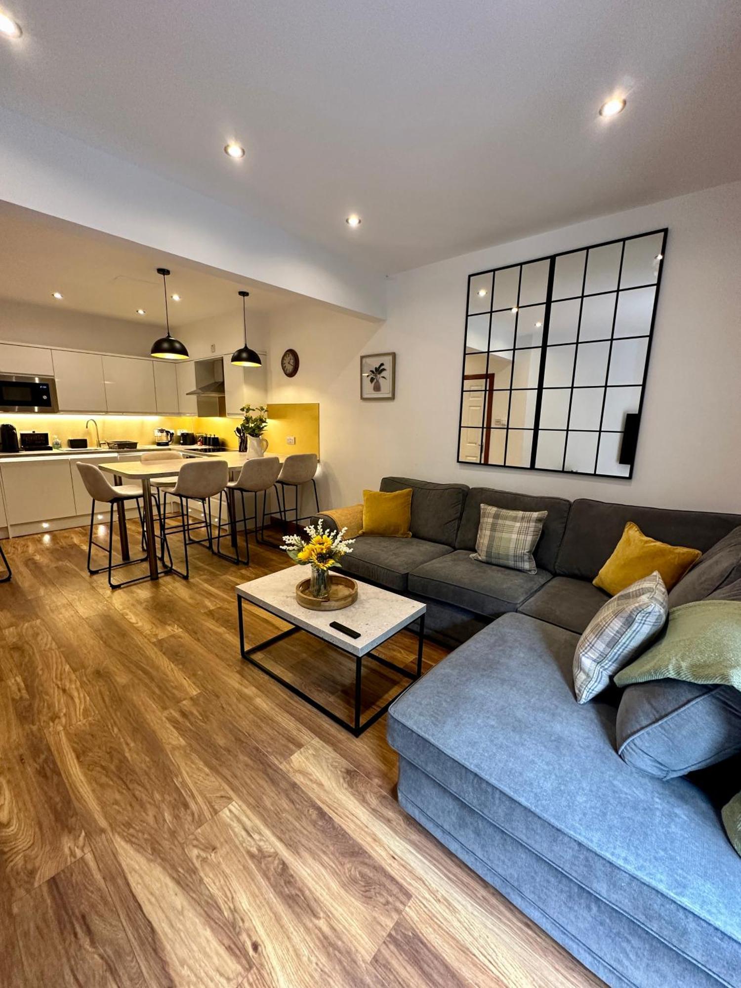 2 Sheraton Apartments Φορτ Γουίλιαμ Εξωτερικό φωτογραφία